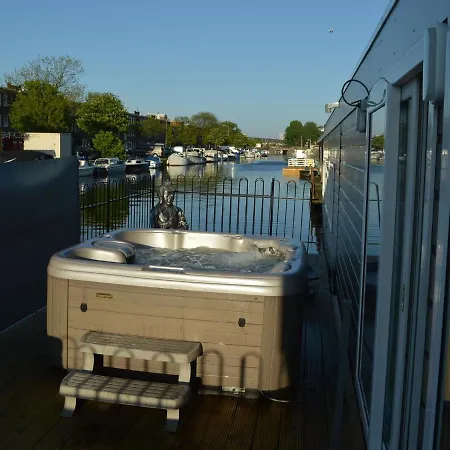 Beautiful Houseboat With Terrace Jacuzzi Botel The Hague