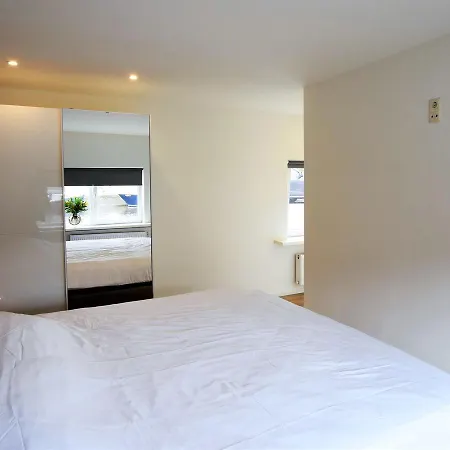 Botel Beautiful Houseboat With Terrace Jacuzzi